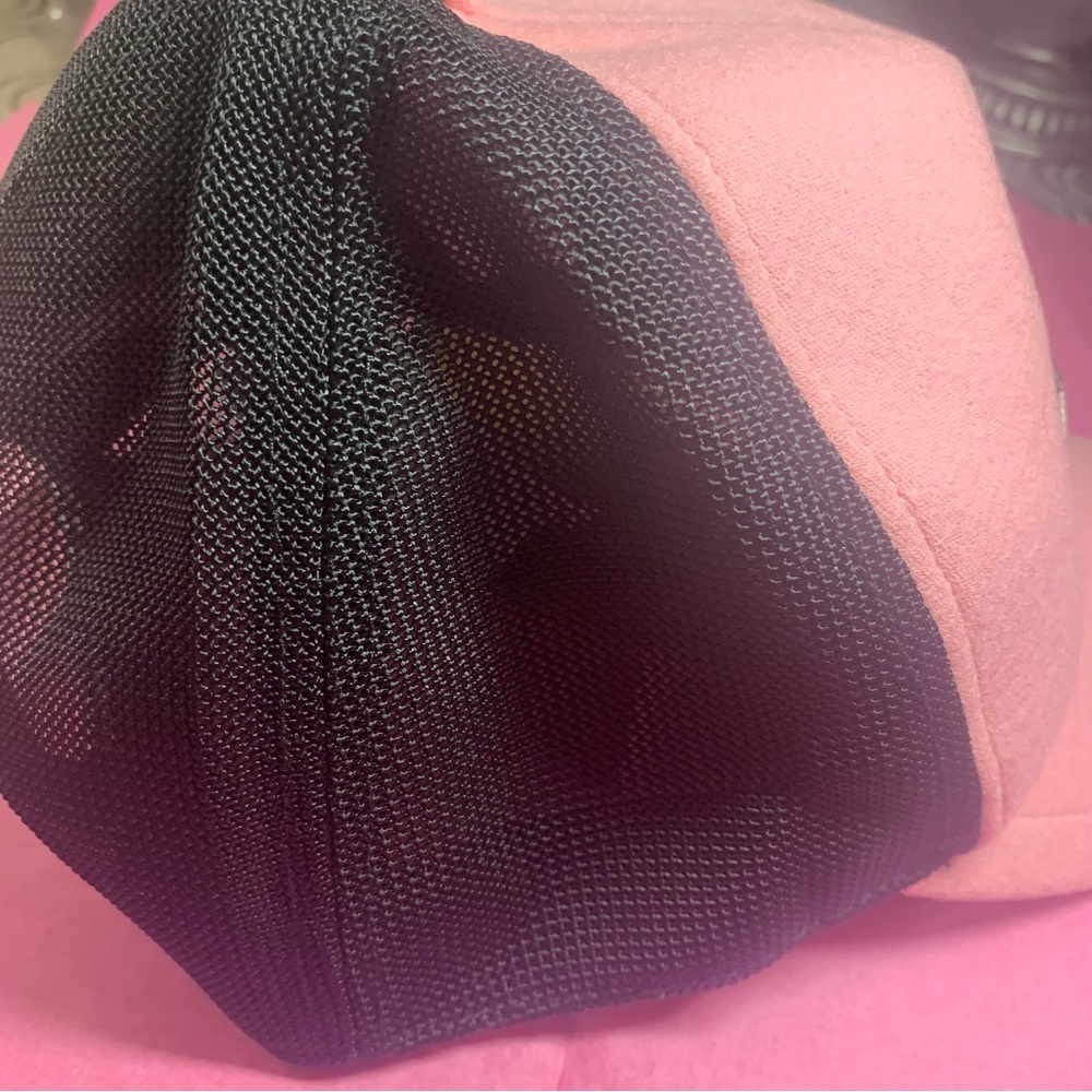Authentic Burberry Pink and Black Mesh Cap - Picture 6 of 11